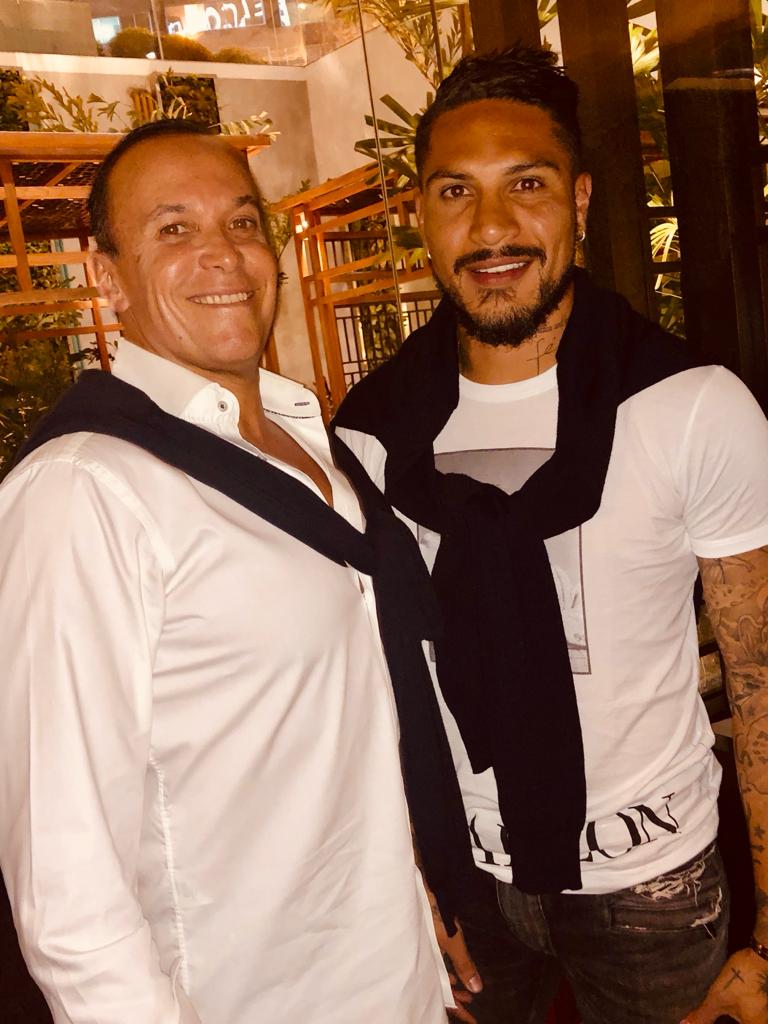 Juan Brignardello,asesor de seguros, y el capitán de la selección Paolo Guerrero
